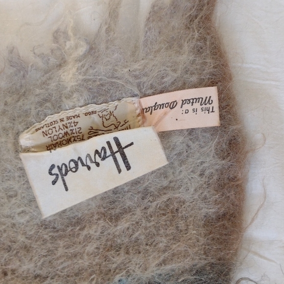 Vintage Harrods Muted Douglas scarf - Picture 6 of 13